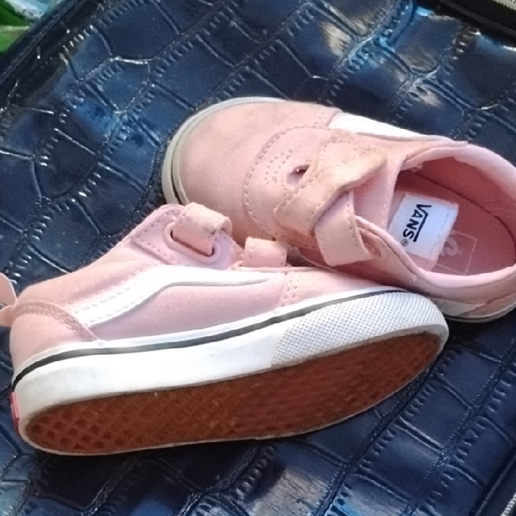 Vans Pink Sneakers Low-Top Suede - Picture 1 of 3